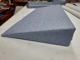 fini en tissu 260.-chf largeur à votre mesure. Mais biais 12cm à 1cm et 45cm de profond.